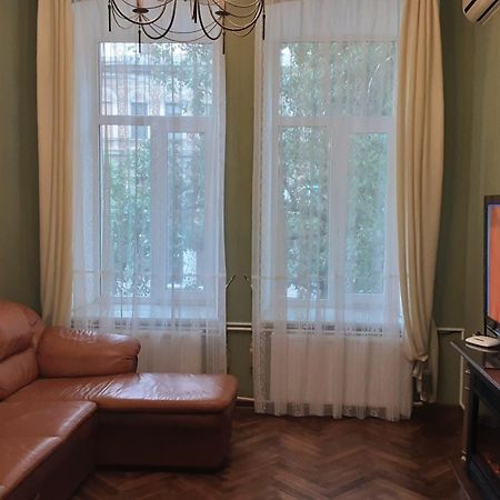 Apartment On Yevreis'Ka Street Odesa Exterior photo